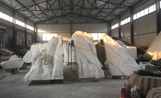 大型仿真雪山快速制作安裝－為北京房山奧特萊斯制作