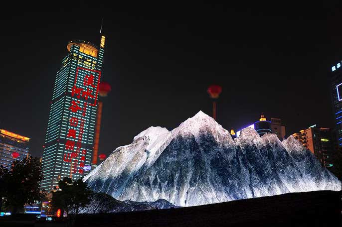 室外仿真雪山制作是用什么材質制作的哪種材質好