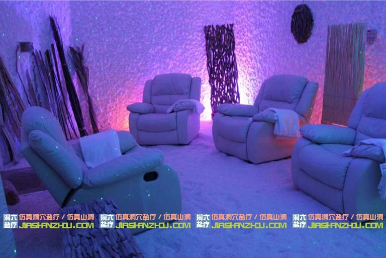 山洞鹽療館整體制作，建造于別墅樓頂?shù)乃郊腋叨他}療屋