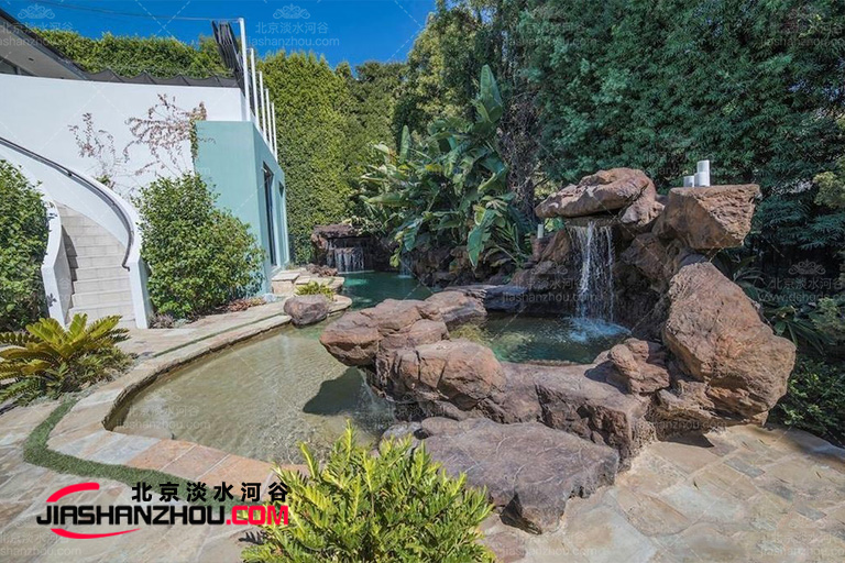 蘇州W酒店塑石假山美是哪個廠家做的