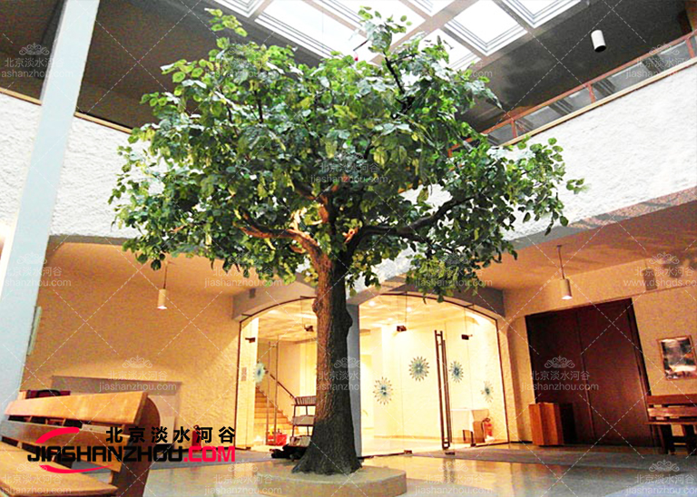 仿真樹與它們搭配起來的室內外就像春天一樣美麗夏天一樣燦爛