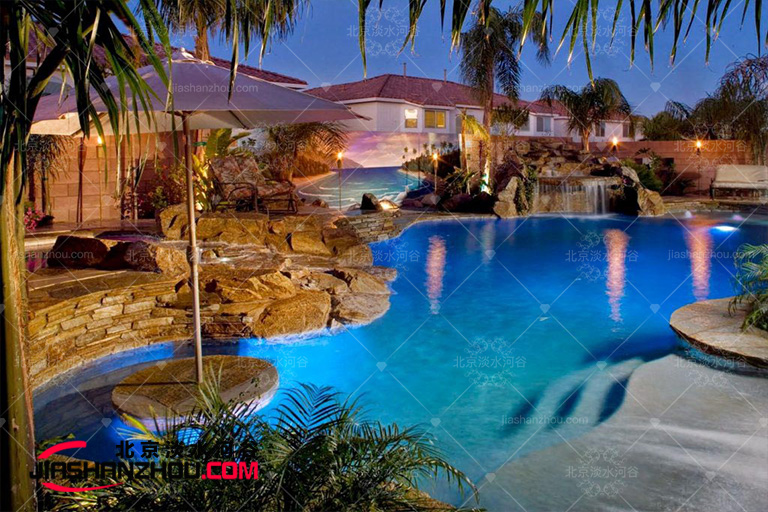 關于武漢新世界酒店園林塑石假山工程施工分層要點解析