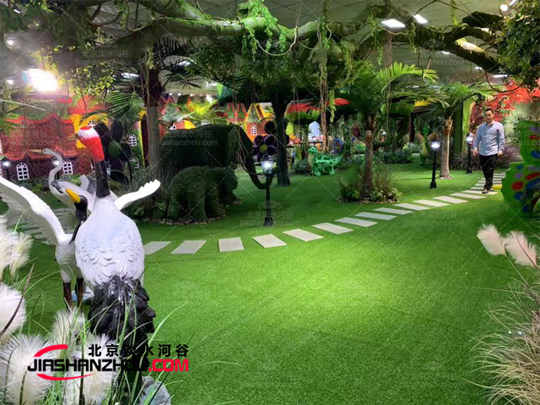 具有仿真樹植物園專業(yè)知識的仿真樹廠商的特征