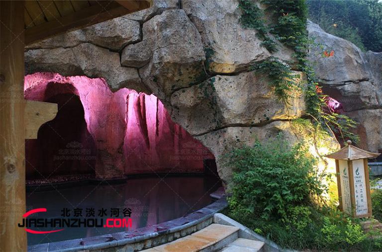 仿真山洞轟趴館回廊小徑或走道的魅力