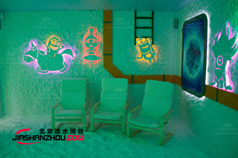 為數不多的用鹽建造的酒店甚至連家具都用鹽制做