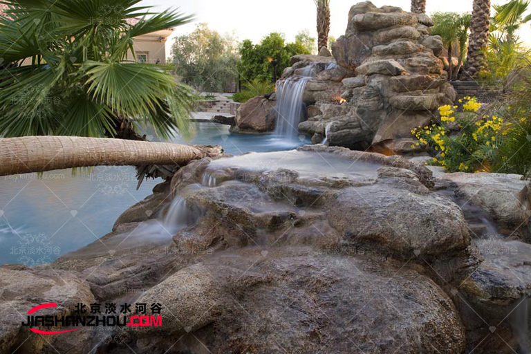 中國(guó)馬鎮(zhèn)旅游度假區(qū)塑石假山景觀出自這個(gè)廠家