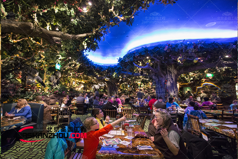 湖北江夏區室內綠色仿真樹餐吧景觀經典案例