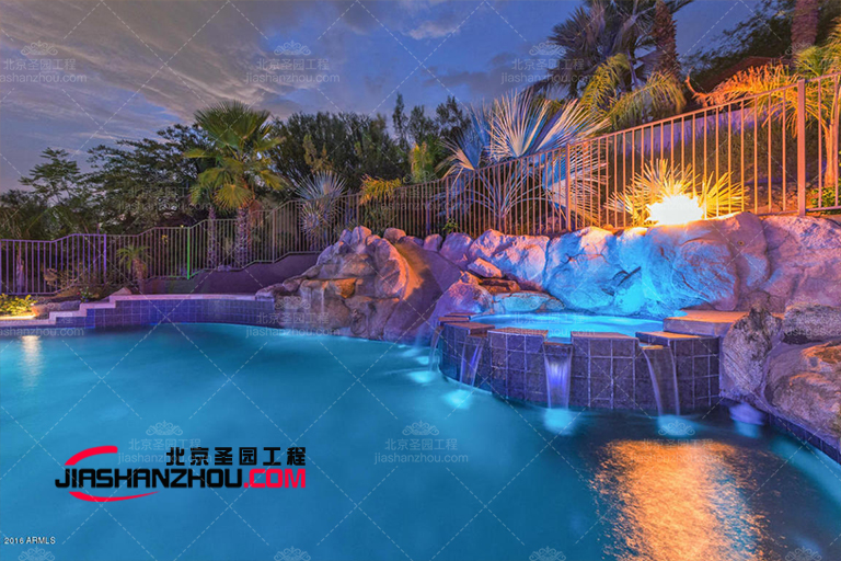 致塑石假山露臺(tái)設(shè)計(jì)制作不僅大還實(shí)用