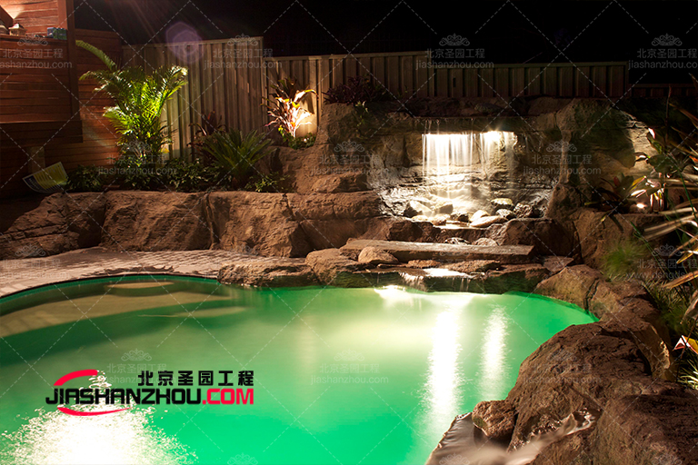 創建人造巖石假山魚池的方法