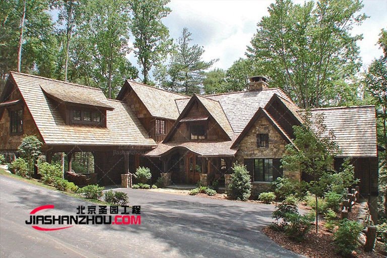 昆明這家仿真樹皮酒店門庭若市它究竟有什么魅力