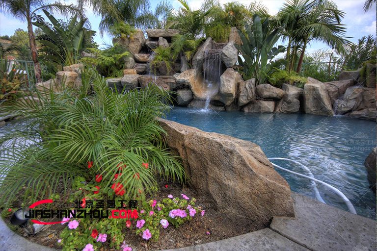 杭州彩虹谷生態(tài)景區(qū)室內(nèi)仿真樹景觀工程