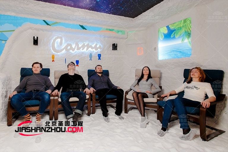 哪些顏色可能與仿真鹽洞酒店的設(shè)計(jì)f 格相得益彰