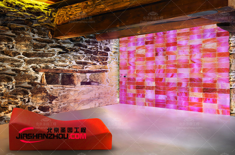 如何利用顏色為創意和靈感創造迷人的鹽洞汗蒸鹽療房設計