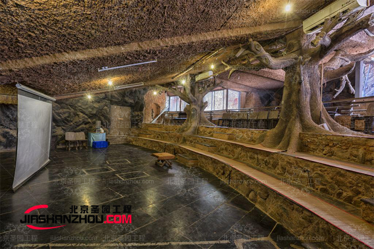 榕樹仿真樹給家居／酒店生活區域帶來干凈清新的感覺