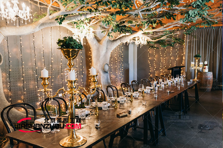 北京廠家分享經(jīng)驗(yàn)和心得-人造仿真樹價(jià)格由哪些因素構(gòu)成