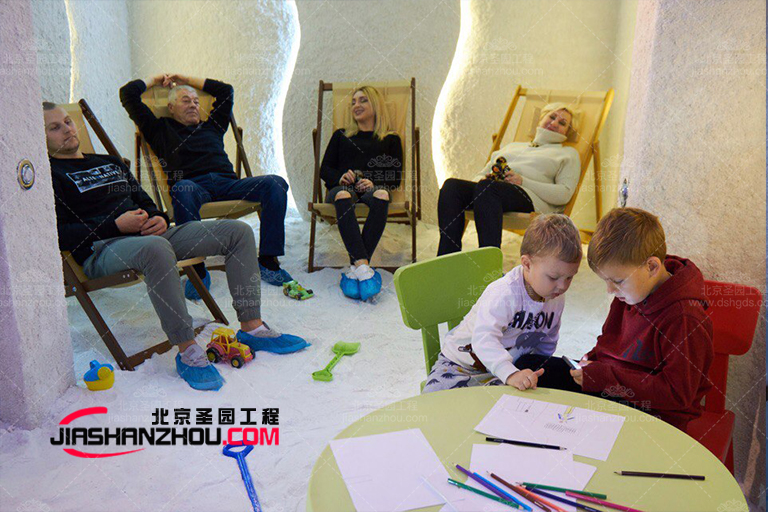 明亮的兒童主題仿真鹽洞汗蒸房非常受歡迎