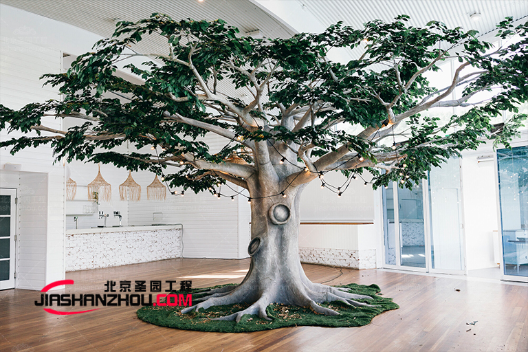 不懼陽光直射的室內仿真樹植物低維護不耗力