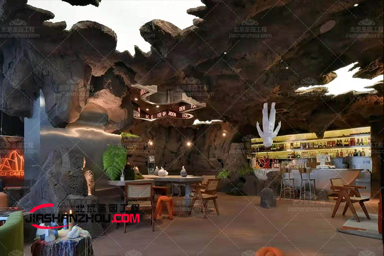 大膽的餐桌椅布置裝飾仿古窯洞餐廳室內空間