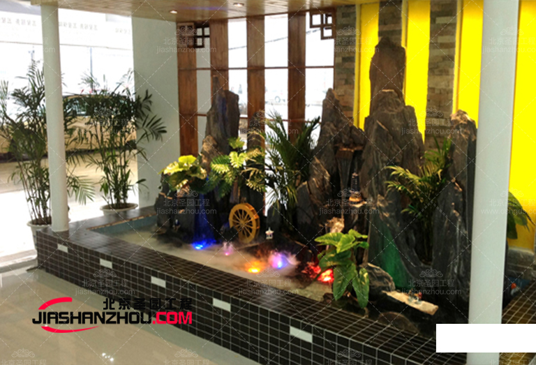 制作的塑石假山讓您的鬧市區(qū)也成為美麗怡人的空間