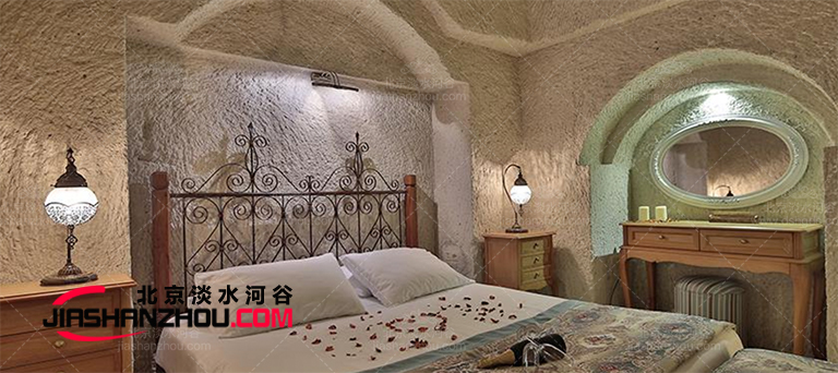 山洞式民宿
